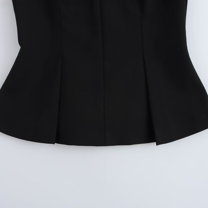 The Elara Keyhole Zip Fitted  Peplum Top