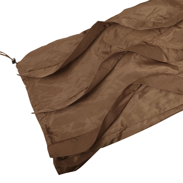 Close view of the shiny polyester cargo construction